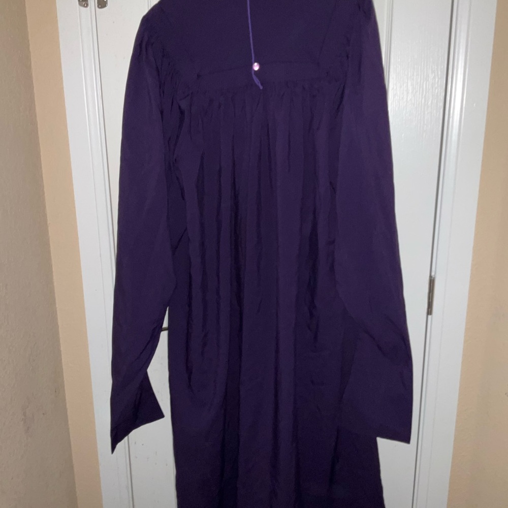 Gown - Picture 3 of 3